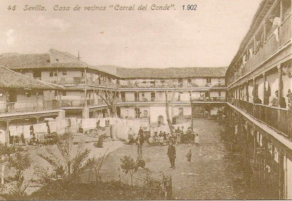 Monumento S.xvi Corralas * Séville